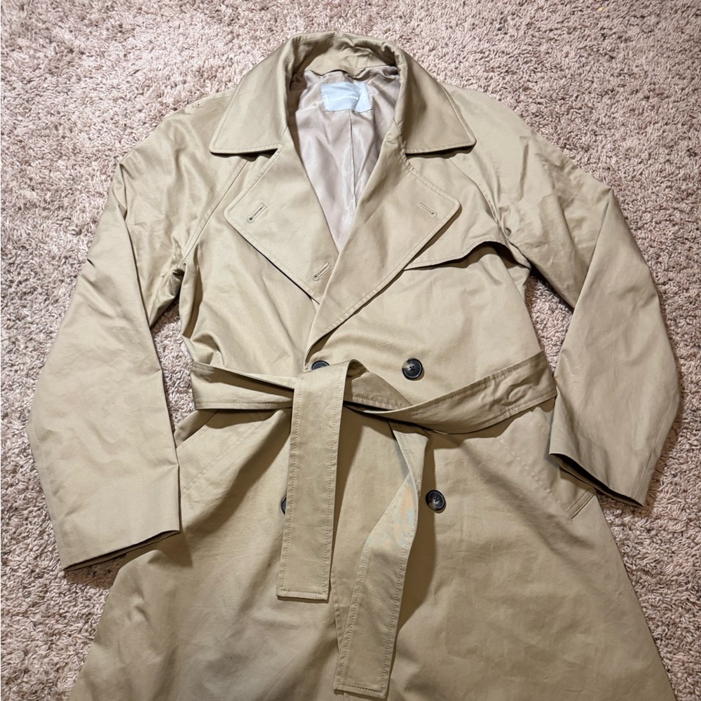 Everlane Trench Coat size M